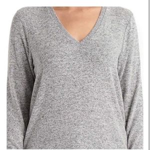 Lucky Brand Ladies' V-Neck Tunic Long Sleeves Pullover Light Sweater Grey
